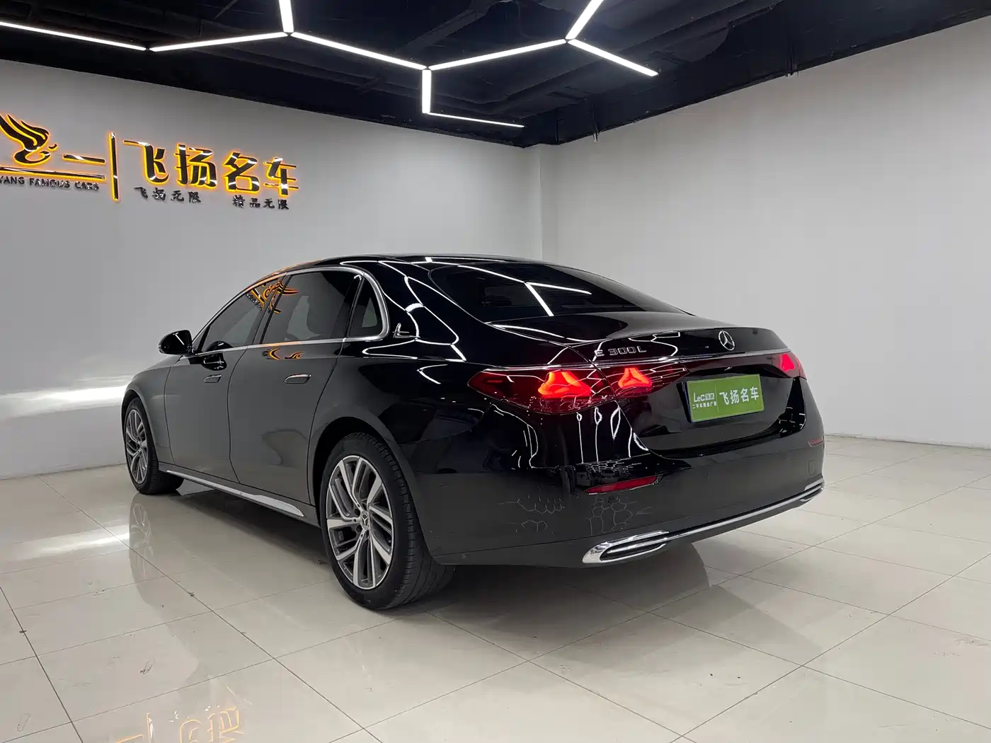 Mercedes-Benz E-Class 2024 E 300 L Fashion фото 9