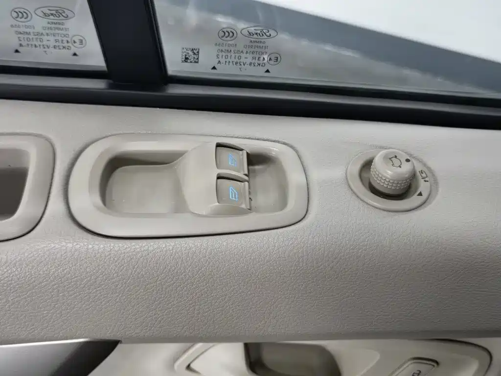 Ford Tourneo 2017 2017 2.0T Automatic Elite Edition
