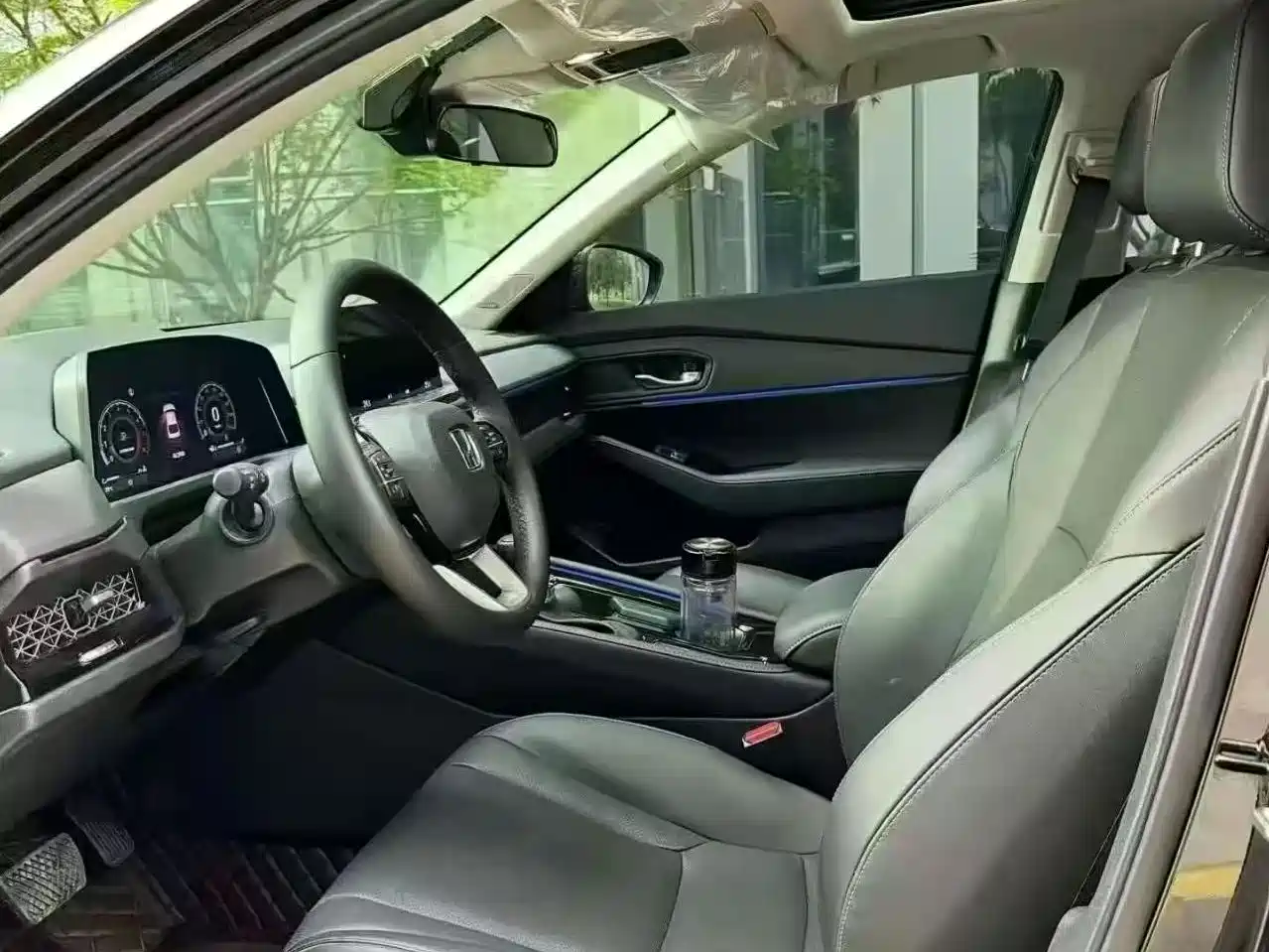 Фото 7 - Honda Accord