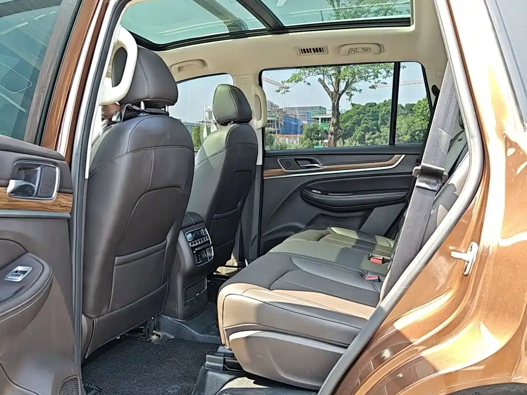 Photo 13 - Roewe RX8