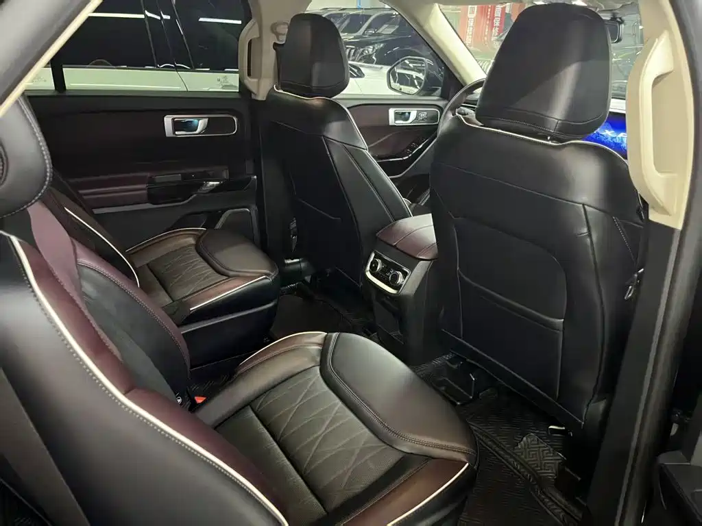 FORD EXPLORER