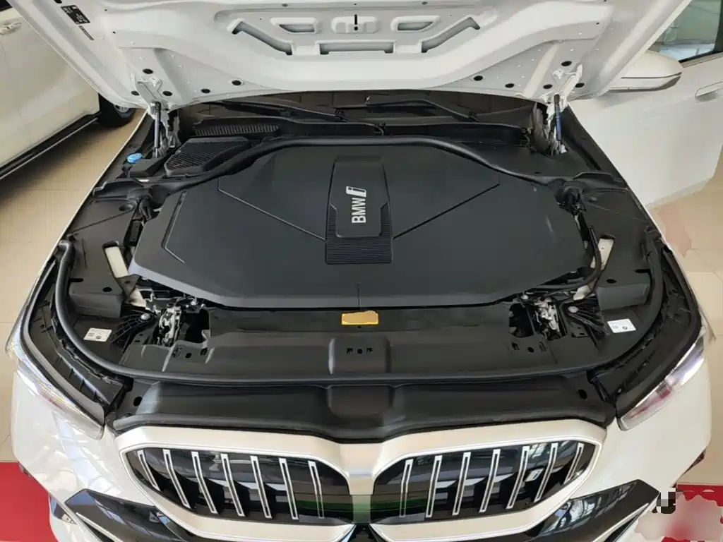BMW i5 2025 2025 eDrive 35L M Sport Package