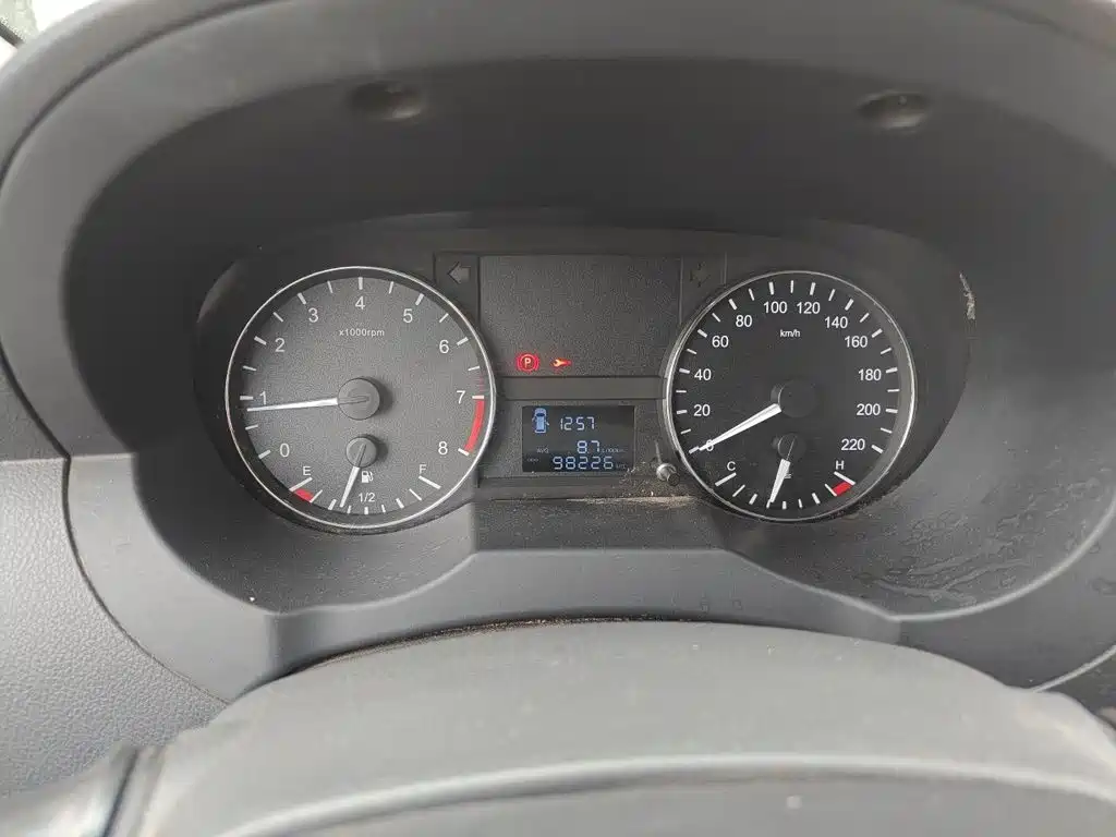 JAC Refine M3 2017 2015 Maker Edition 1.6L Luxury