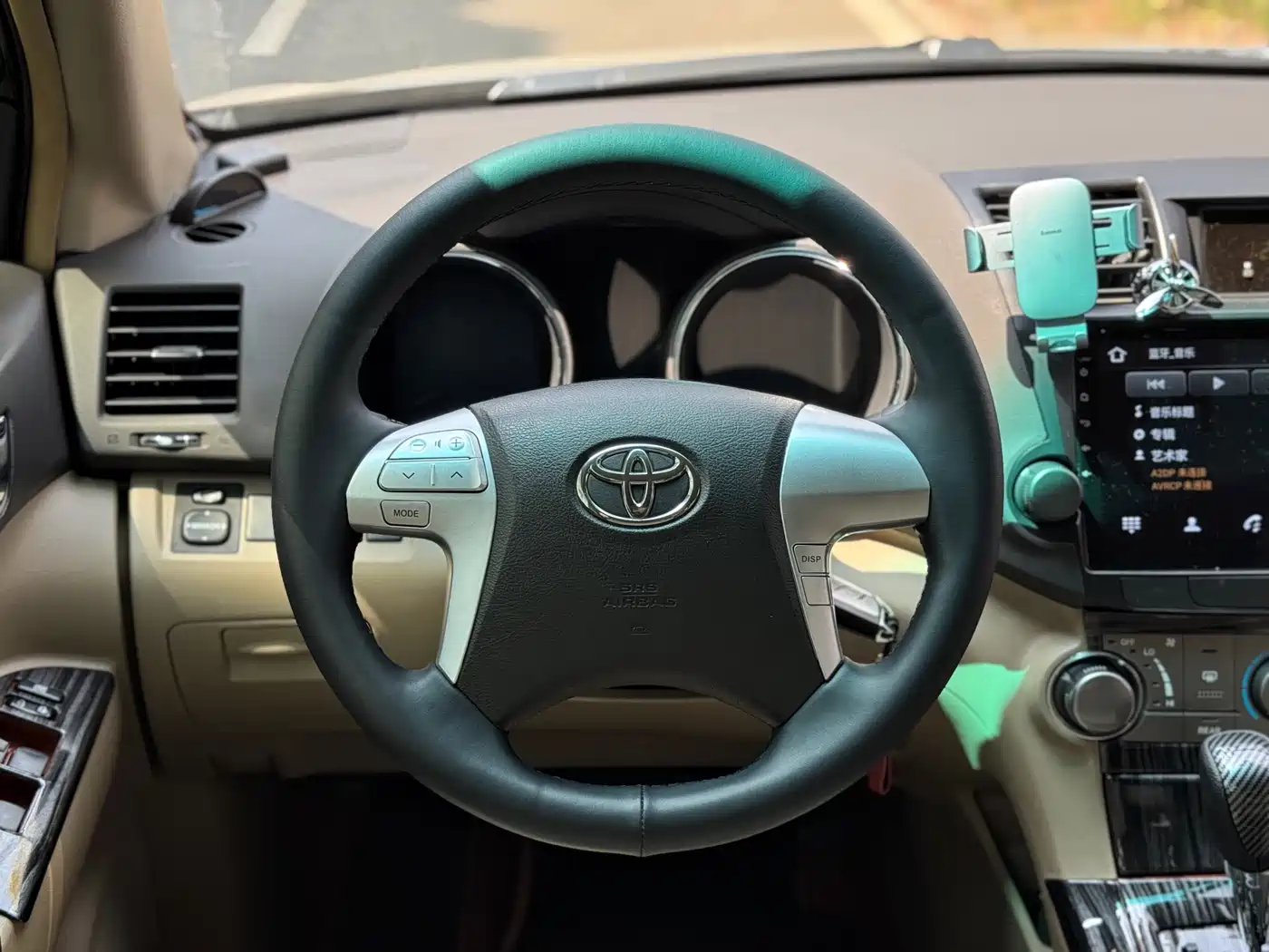 Toyota Highlander 2012 2.7L 2WD 7-Seat Elite фото 12