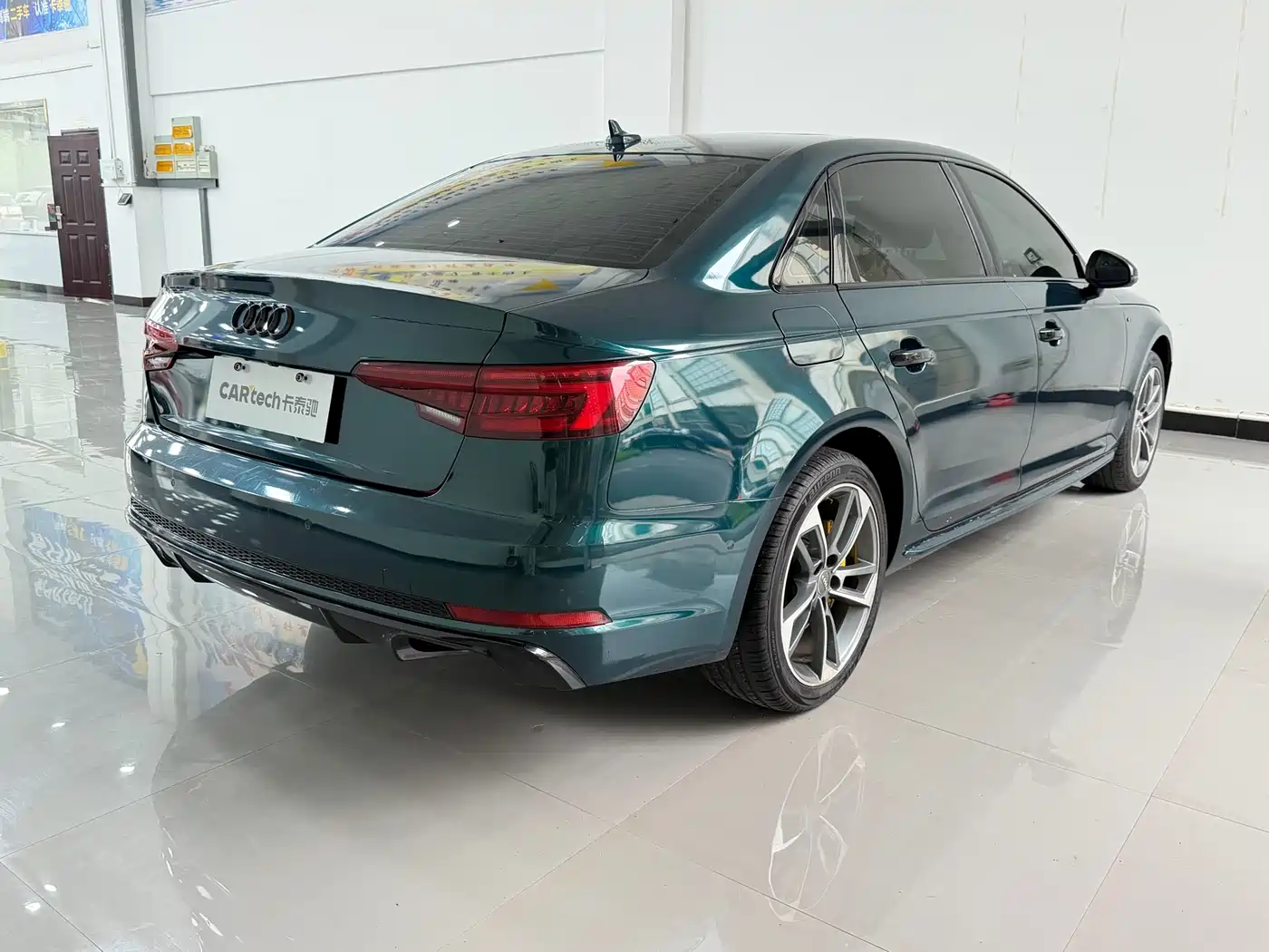 Audi A4L 2018 30th Anniversary 40 TFSI Sport фото 8