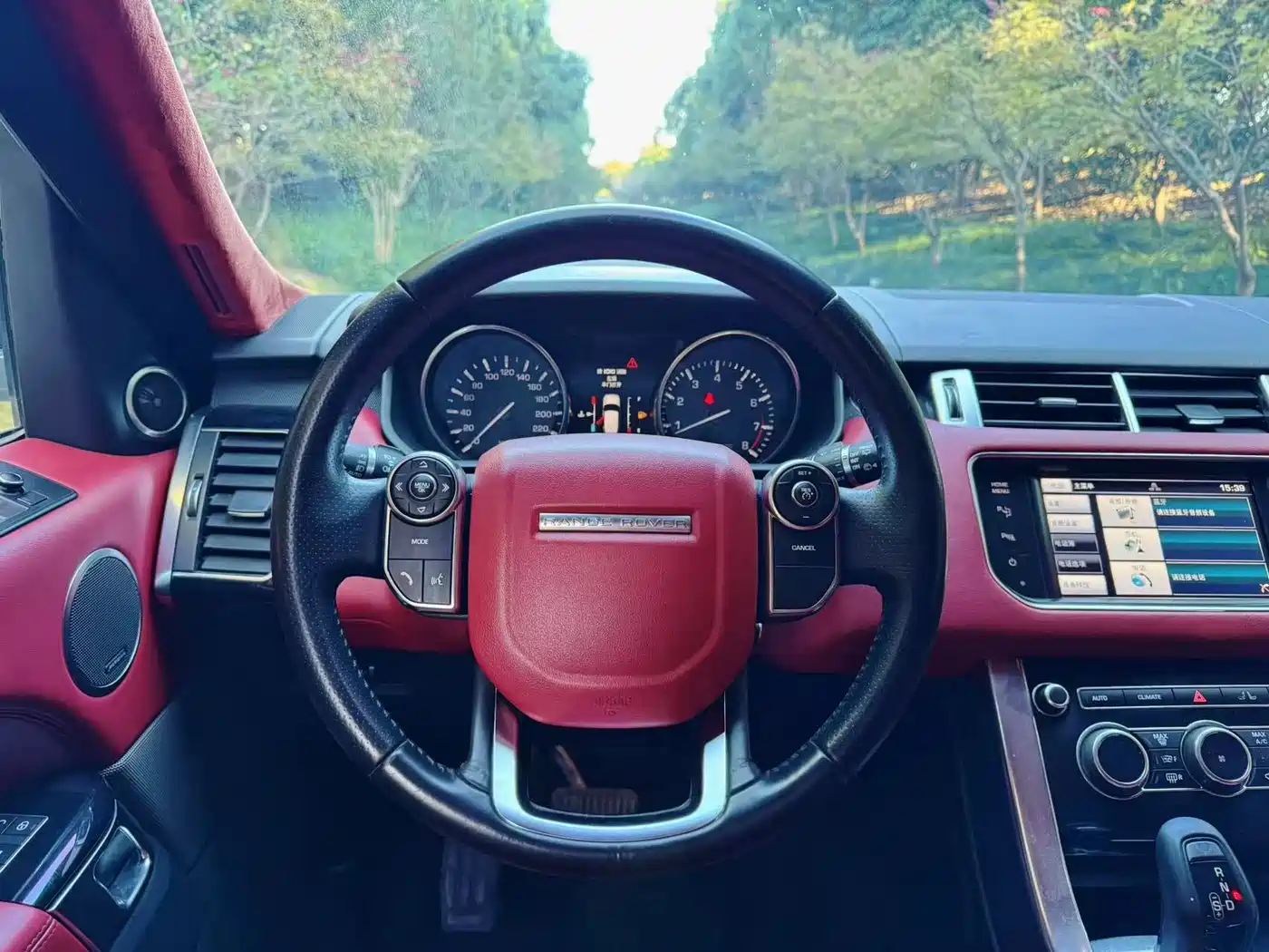 Land Rover Range Rover Sport 2014 3.0 SC V6 HSE фото 5