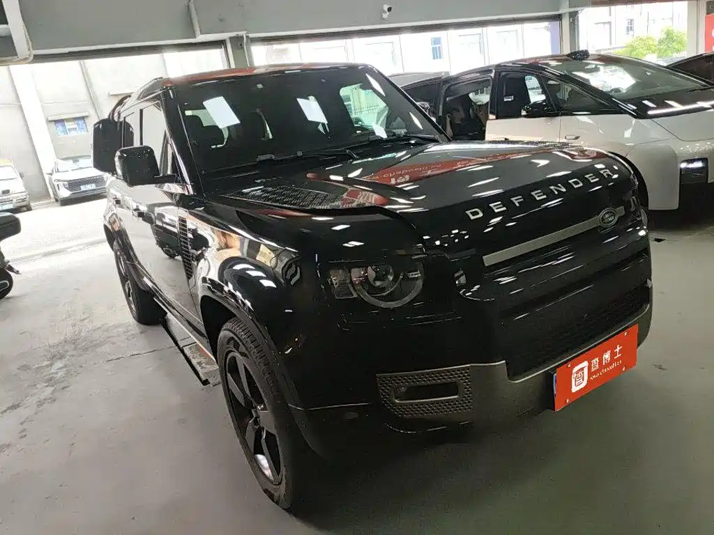 Фото 1 - Land Rover Defender
