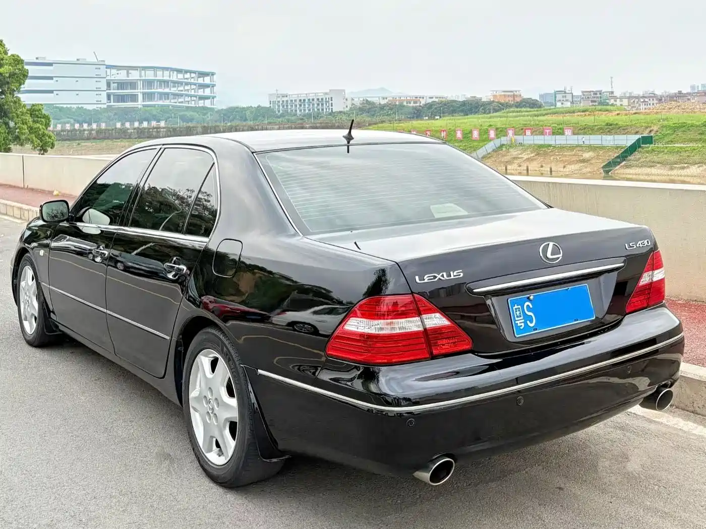Lexus LS 2005 430 фото 7