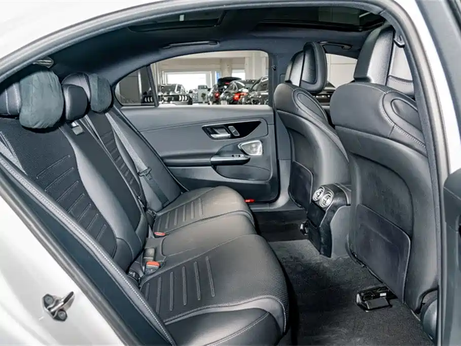 Mercedes-Benz C-Class 2023 C 260 L Night Edition Sport фото 21