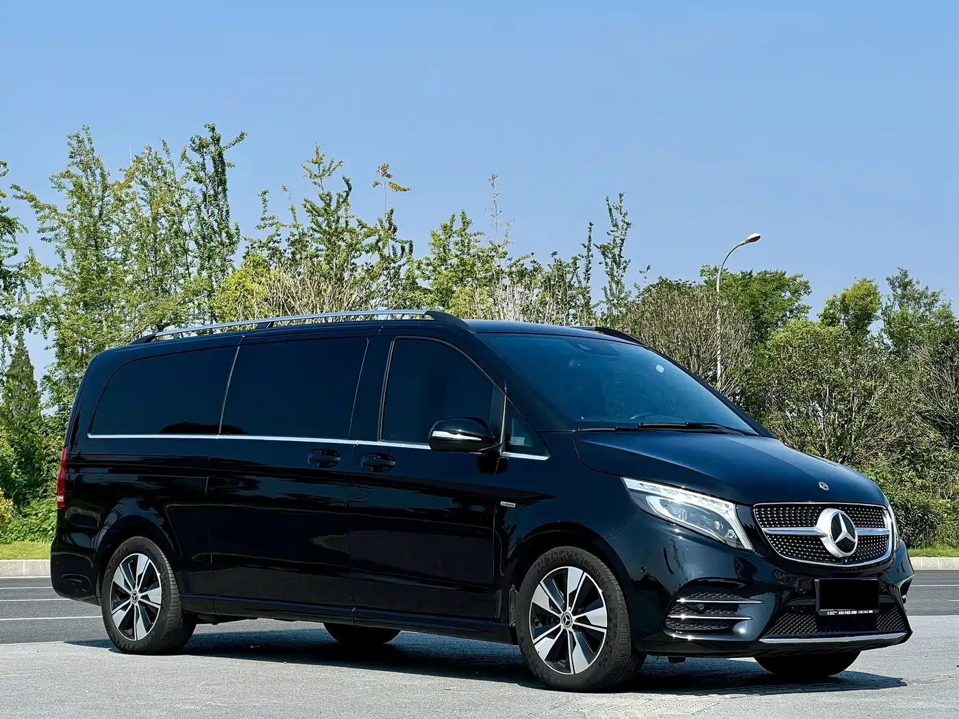 Mercedes-Benz V-Class 2021 V 260 L Long Wheelbase Luxury Edition фото 2