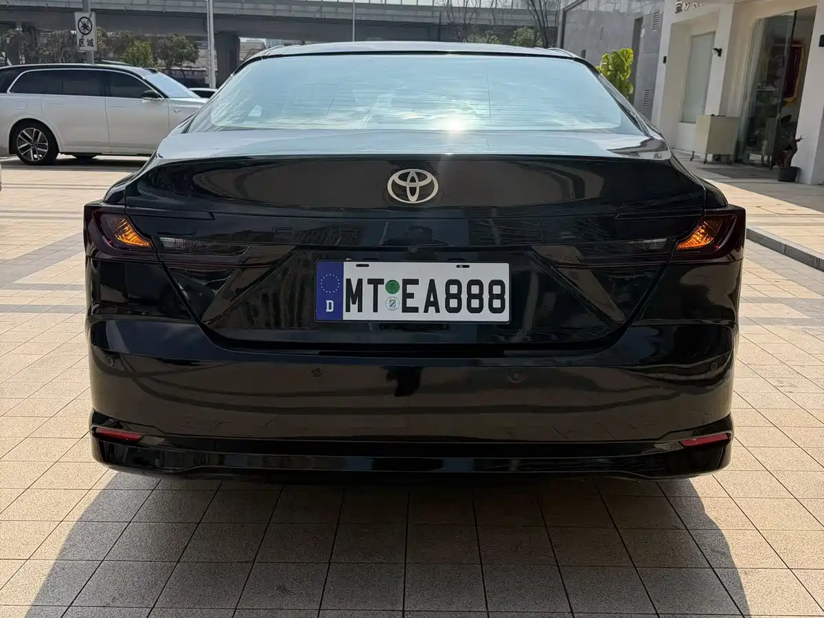 Toyota Camry 2024 2.0G Premium Edition фото 9