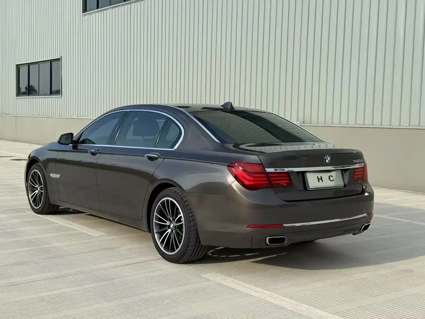 BMW 7 Series 2013 Model 730Li Luxury фото 4