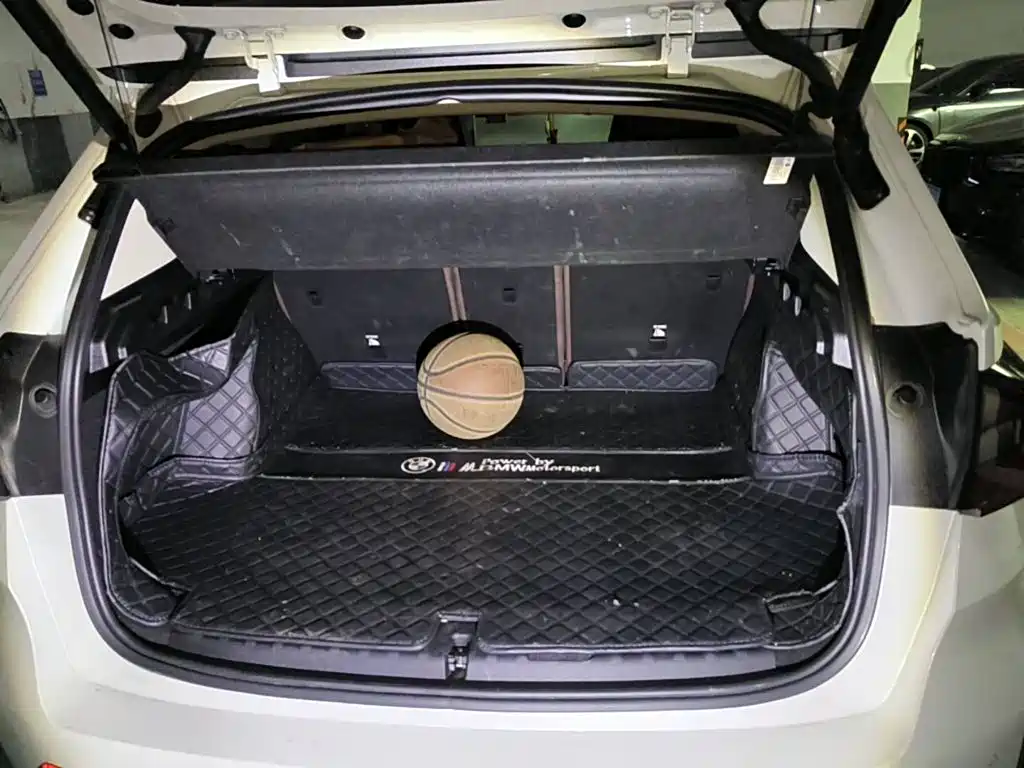 Фото 13 - BMW X1