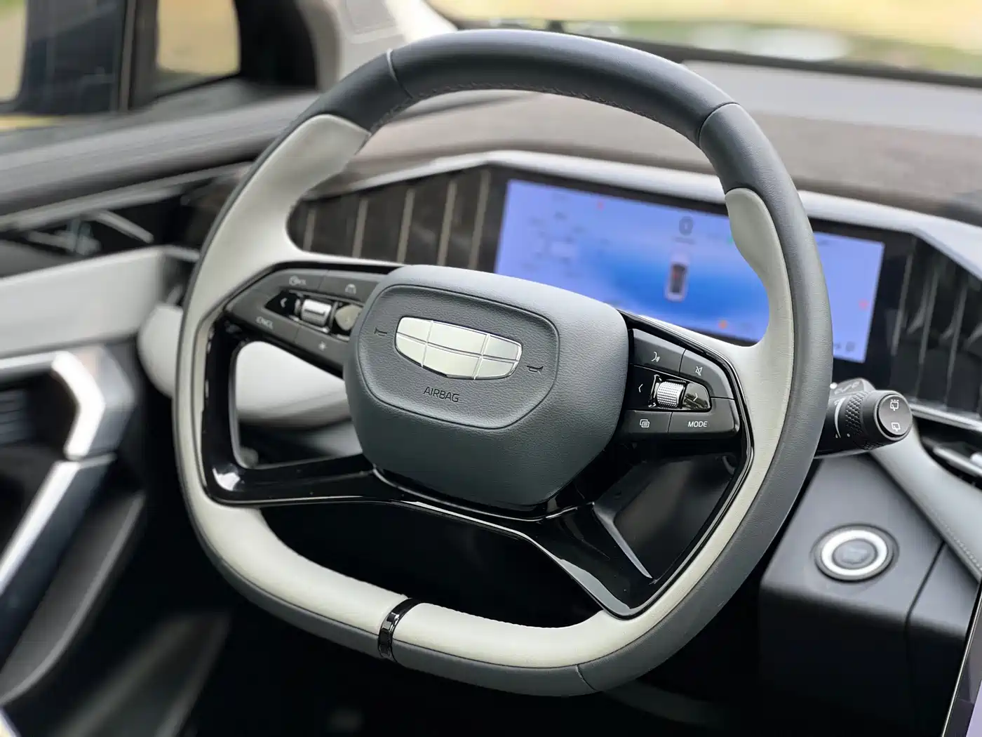 GEELY AUTOMOBILE BOYUE L