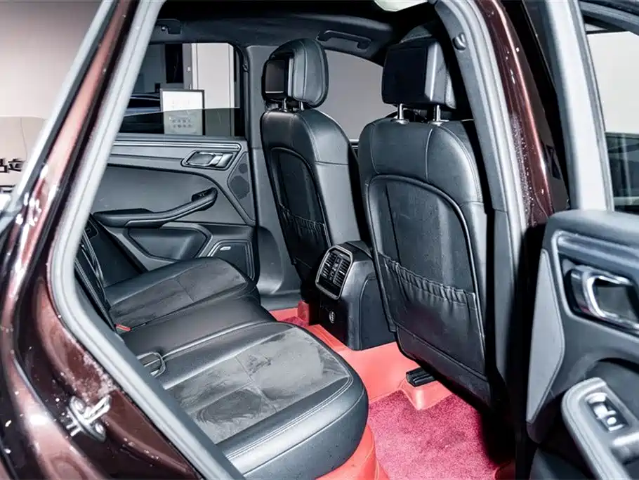 Porsche Macan 2017 Macan 2.0T фото 22