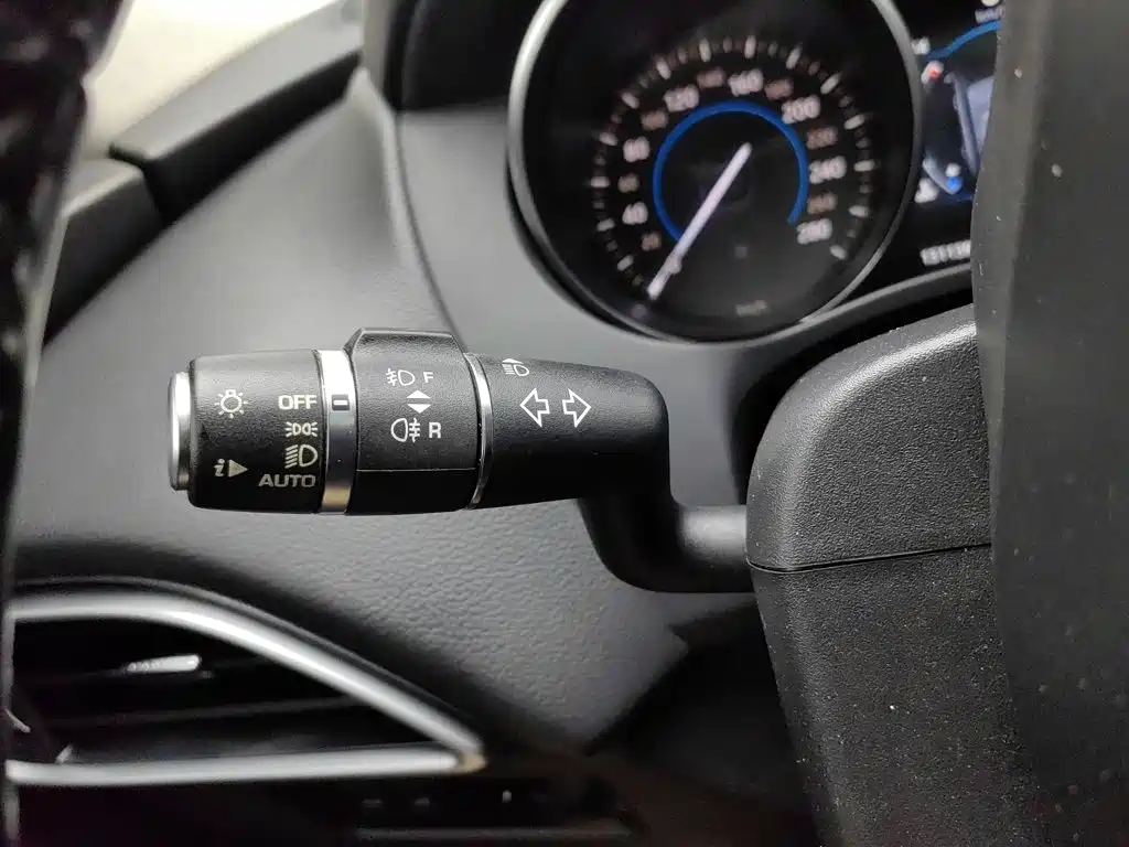 Jaguar F-PACE 2017 2016 2.0T FWD Urban Premium Edition