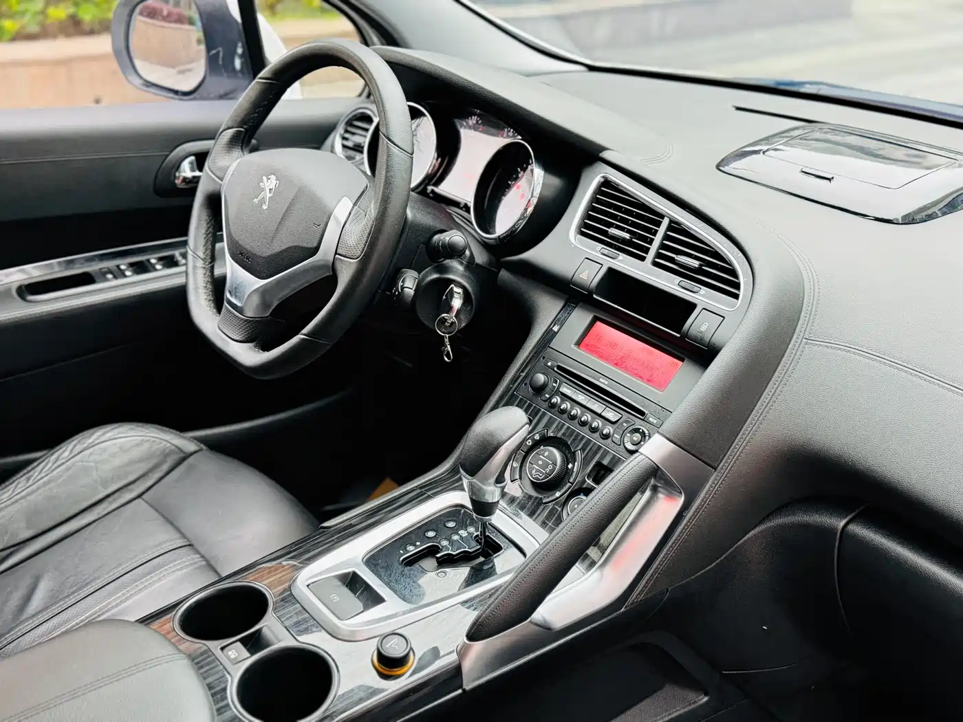 Peugeot 3008 2013 2.0L Automatic Trend Edition фото 9