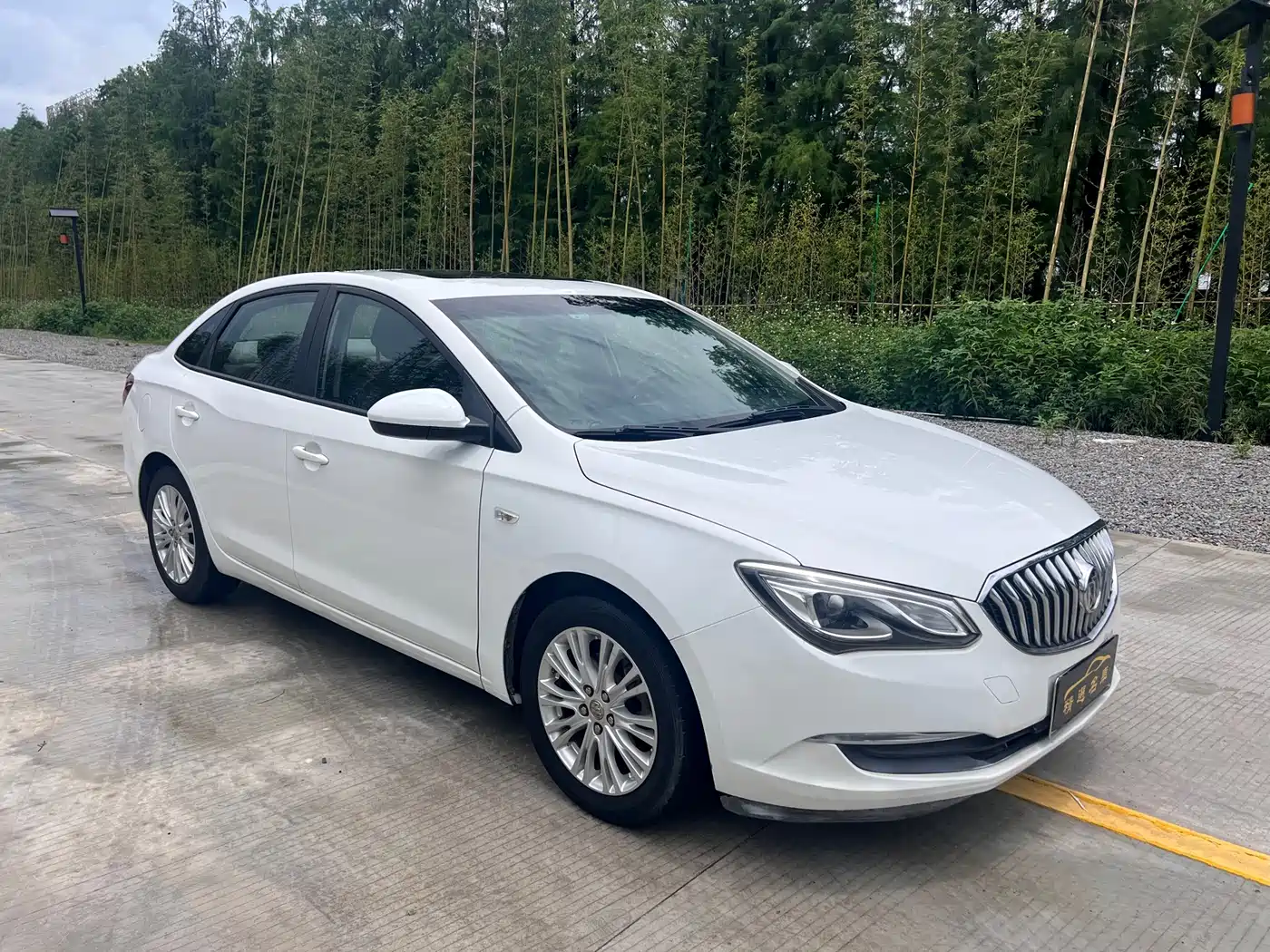 Buick Excelle 2017 15N Automatic Elite фото 3