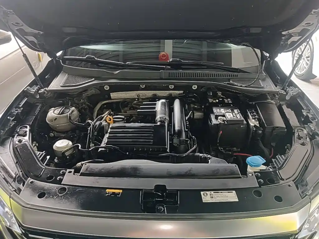 صورة 20 - Volkswagen Passat