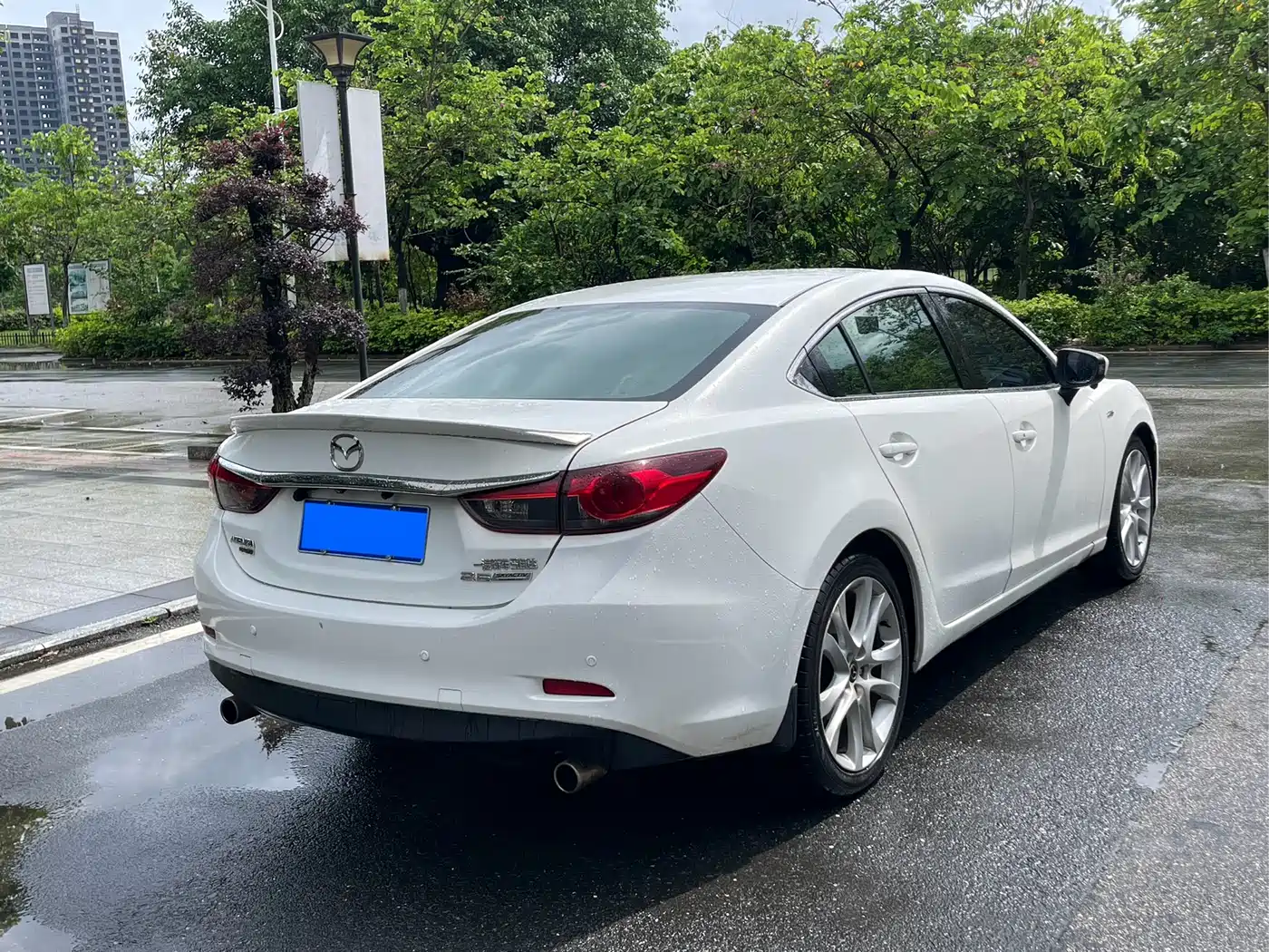 Photo 6 - Mazda Atenza