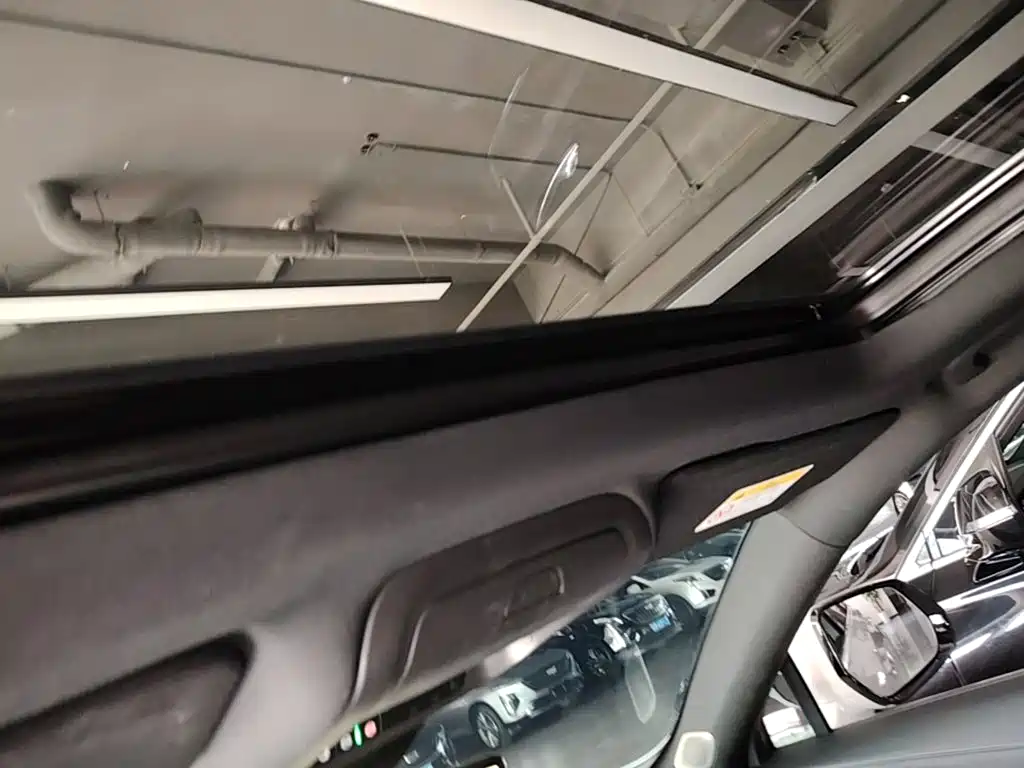 Cadillac XT4 2025 2024 Facelift 28T 2WD Premium