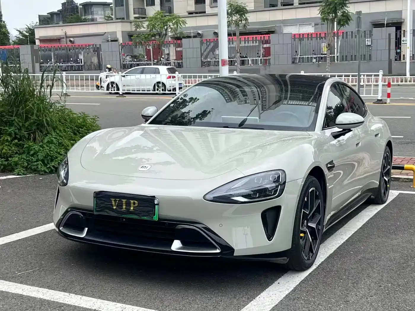 Xiaomi Auto Xiaomi SU7 2024 RWD Long Range Intelligent Driving Edition