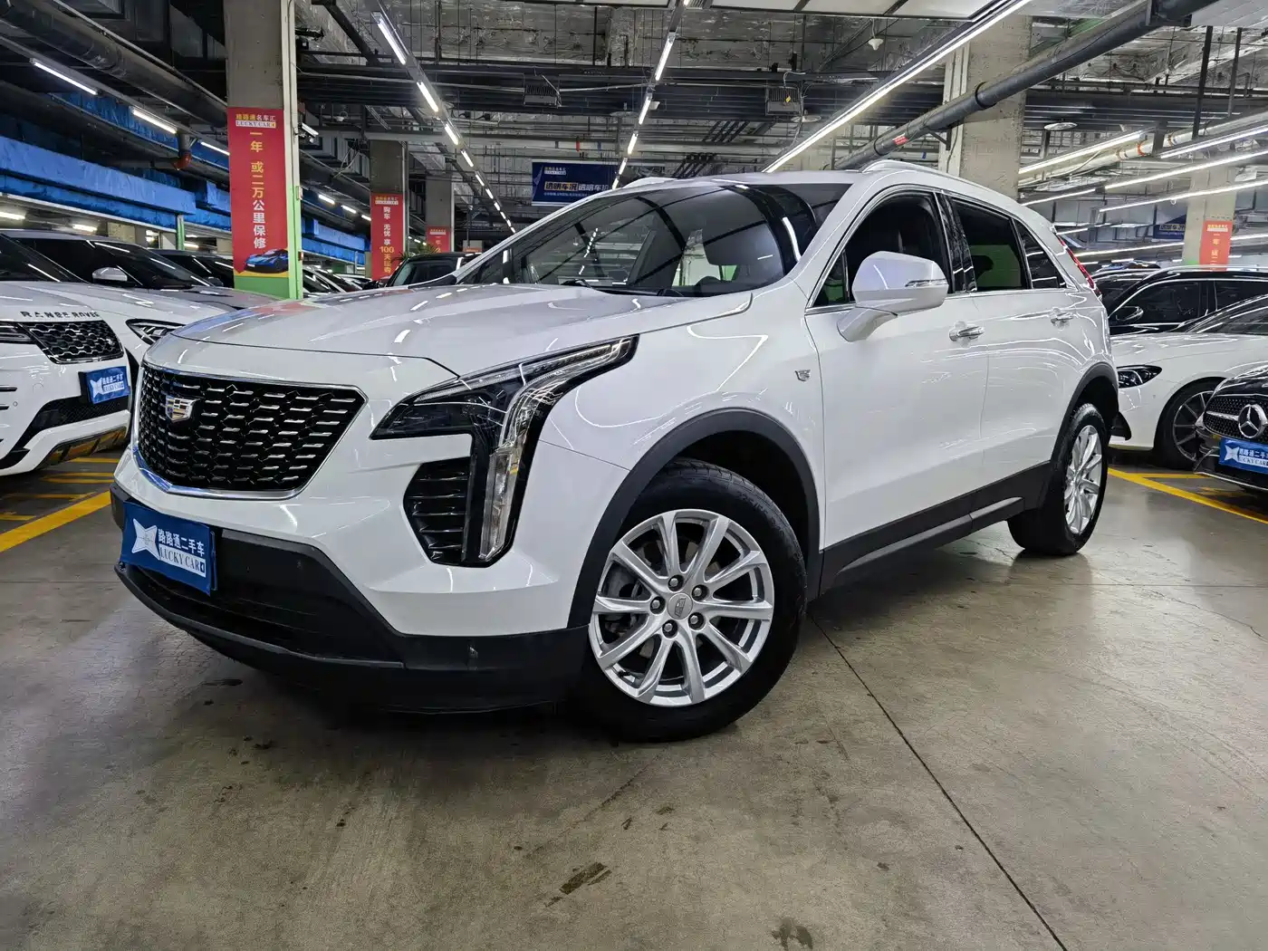 CADILLAC XT4