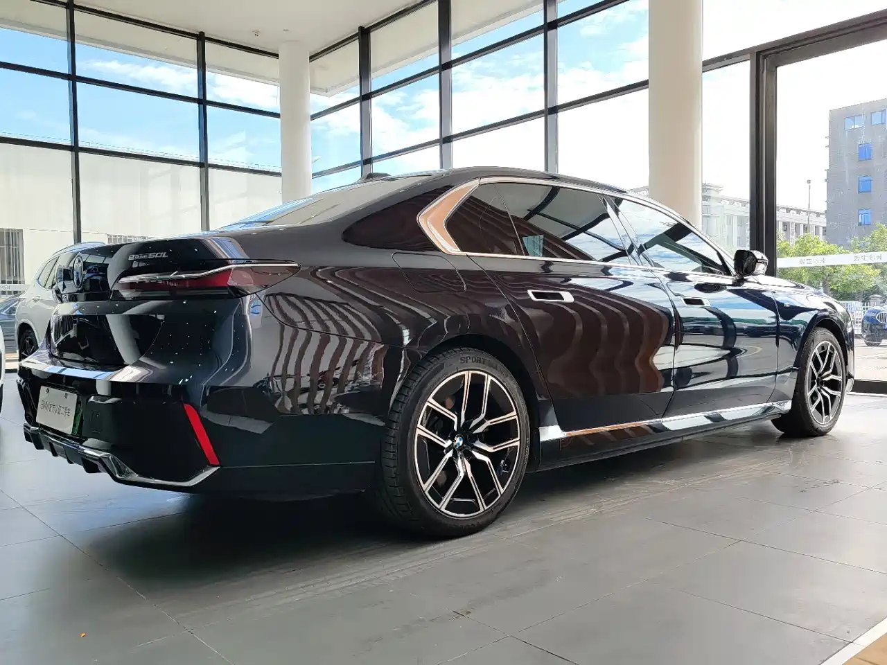 BMW i7 2023 2023 eDrive50L Leading M Sport Package