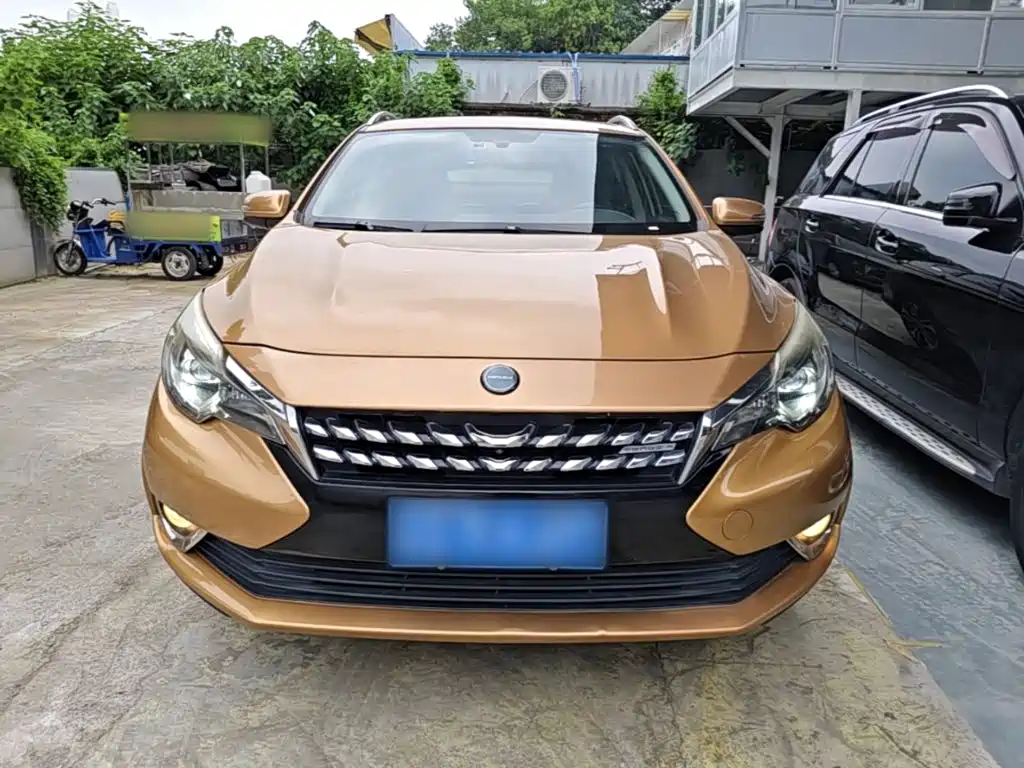 Venucia T90 2018 2017 2.0L CVT Leading Edition