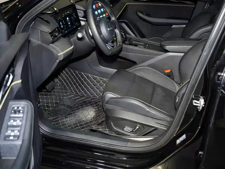 LYNK 03