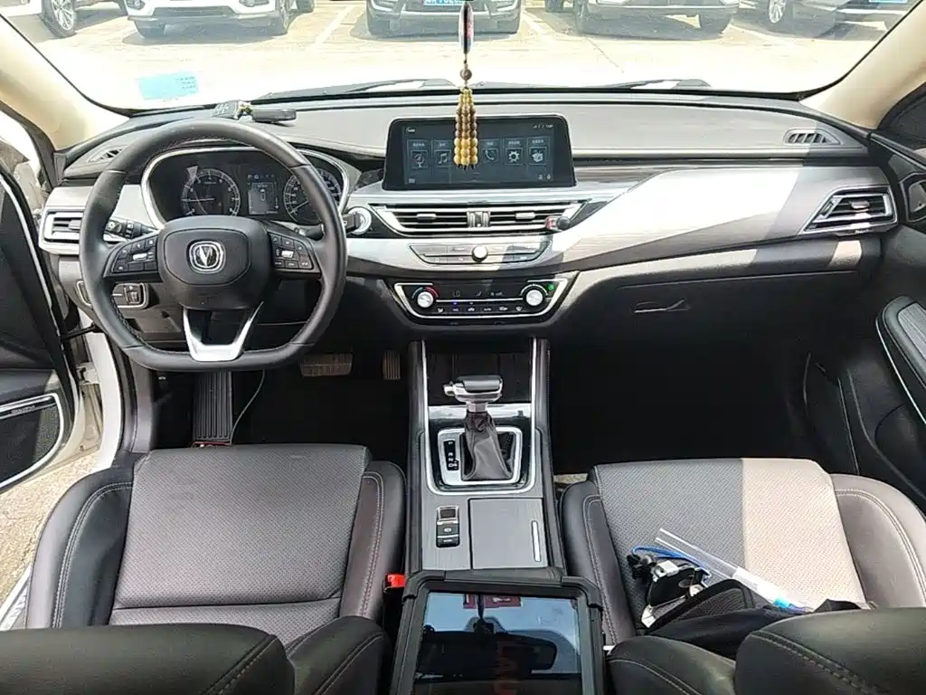 Changan Ruicheng CC 2021 2021 Blue Whale Edition 1.5T DCT Luxury