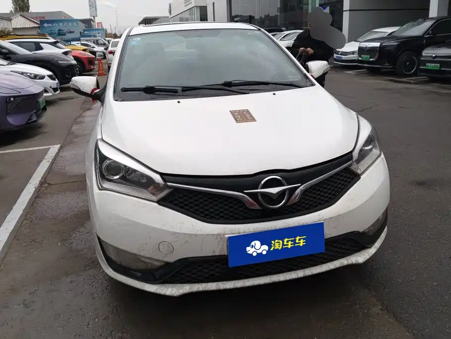 Фото 2 - Haima M3