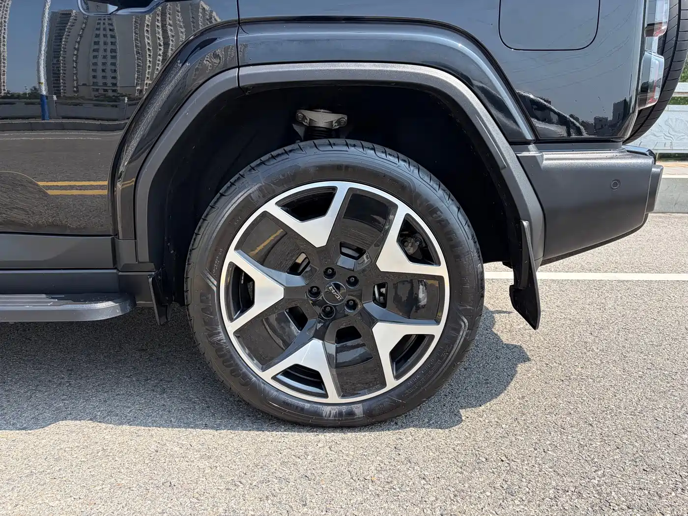 iCAR V27 2026 2026 200KM AWD Falcon 500