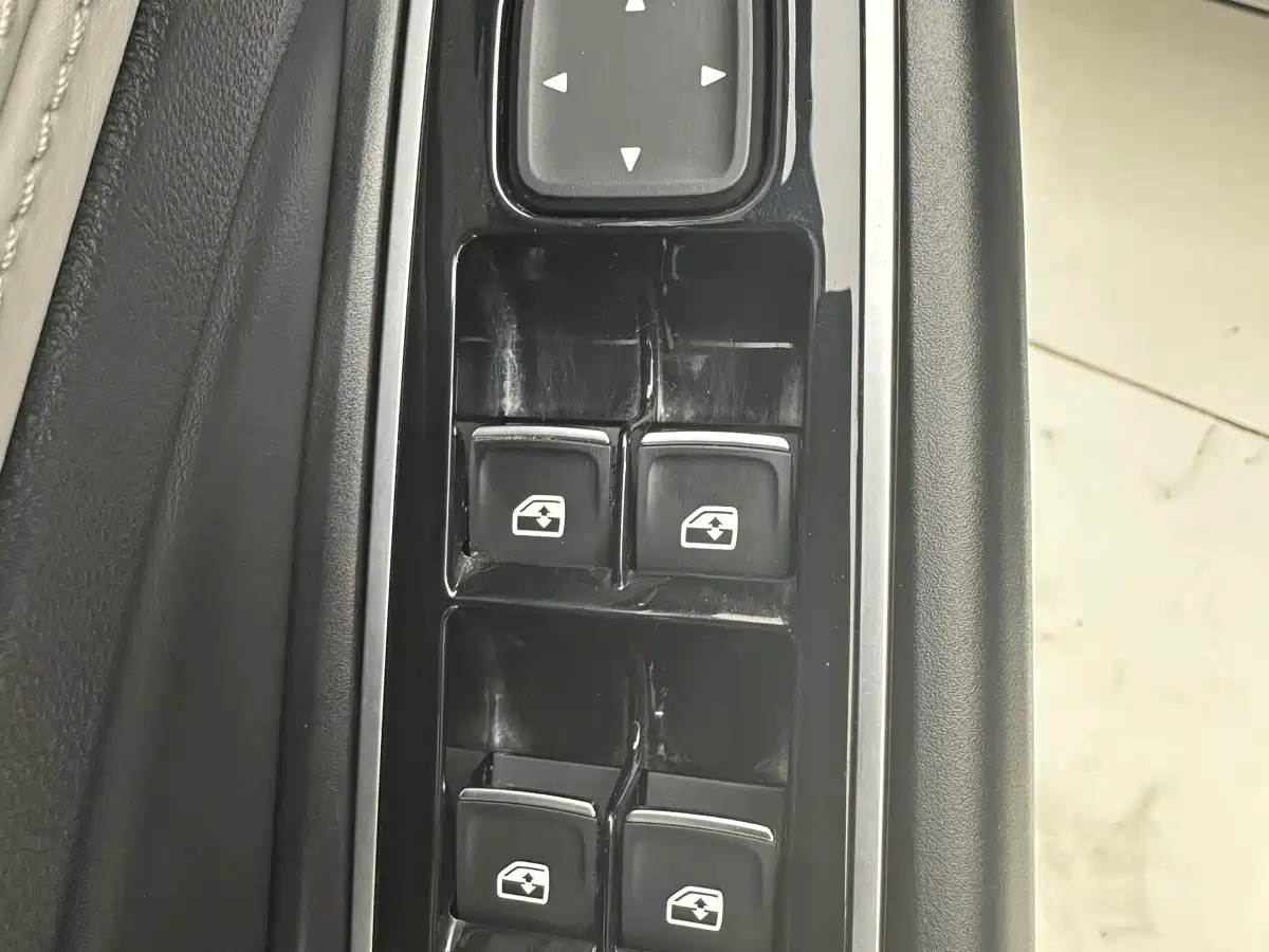 Фото 10 - Jetta VS5
