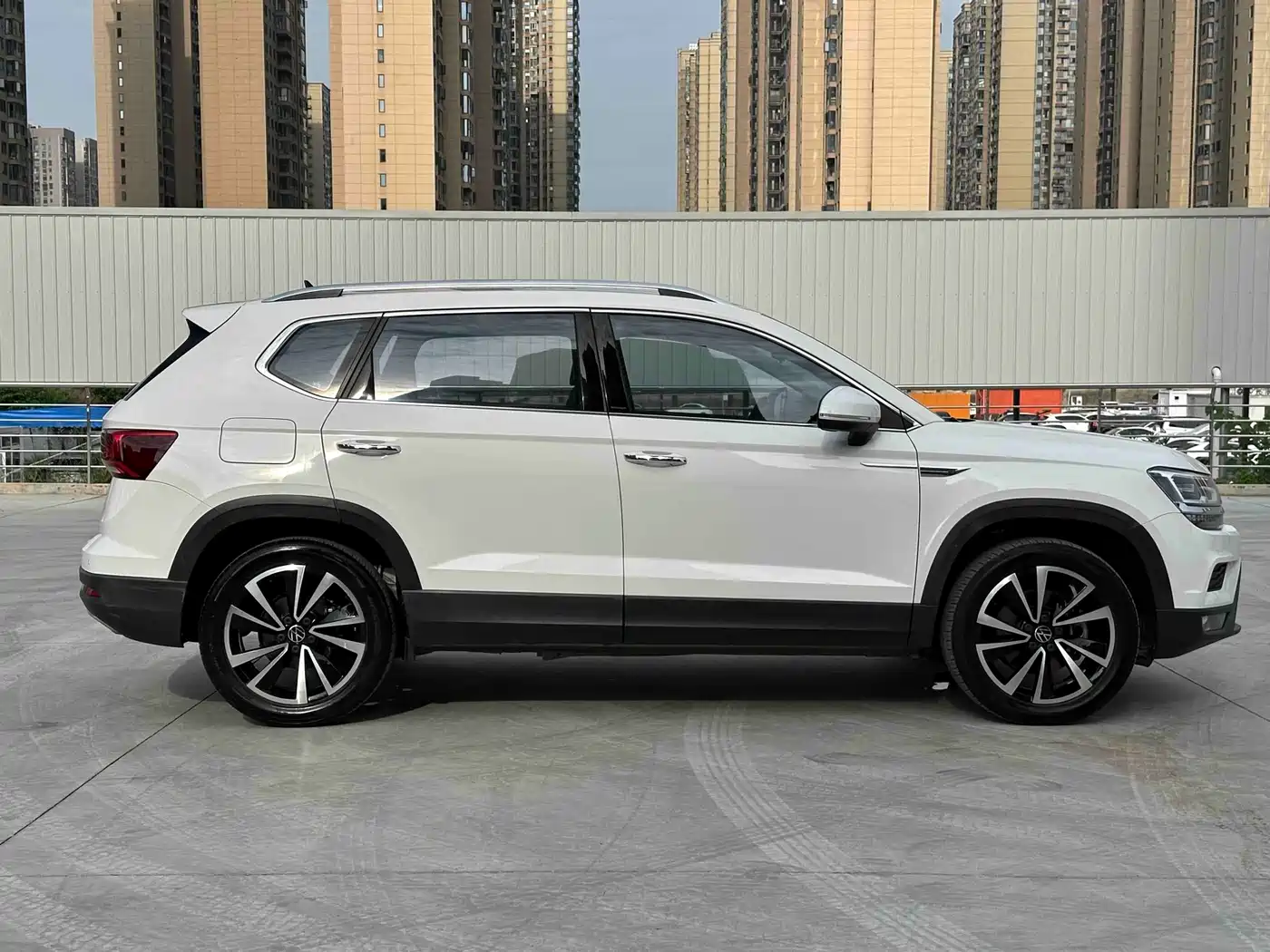 VOLKSWAGEN TUYUE