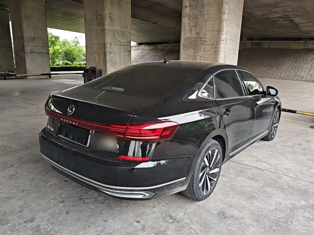 Volkswagen Passat 2023 Facelift 330TSI Elite Edition фото 5