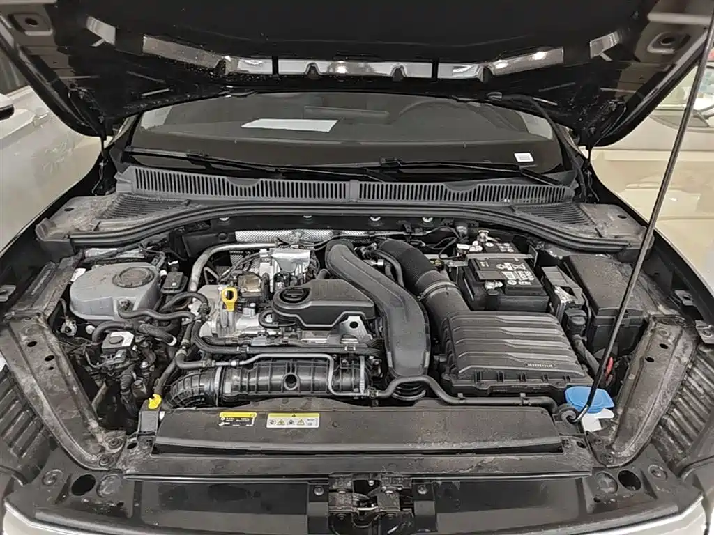 Volkswagen Sagitar 2025 Model Second Facelift 300TSI DSG Transcend Edition фото 20