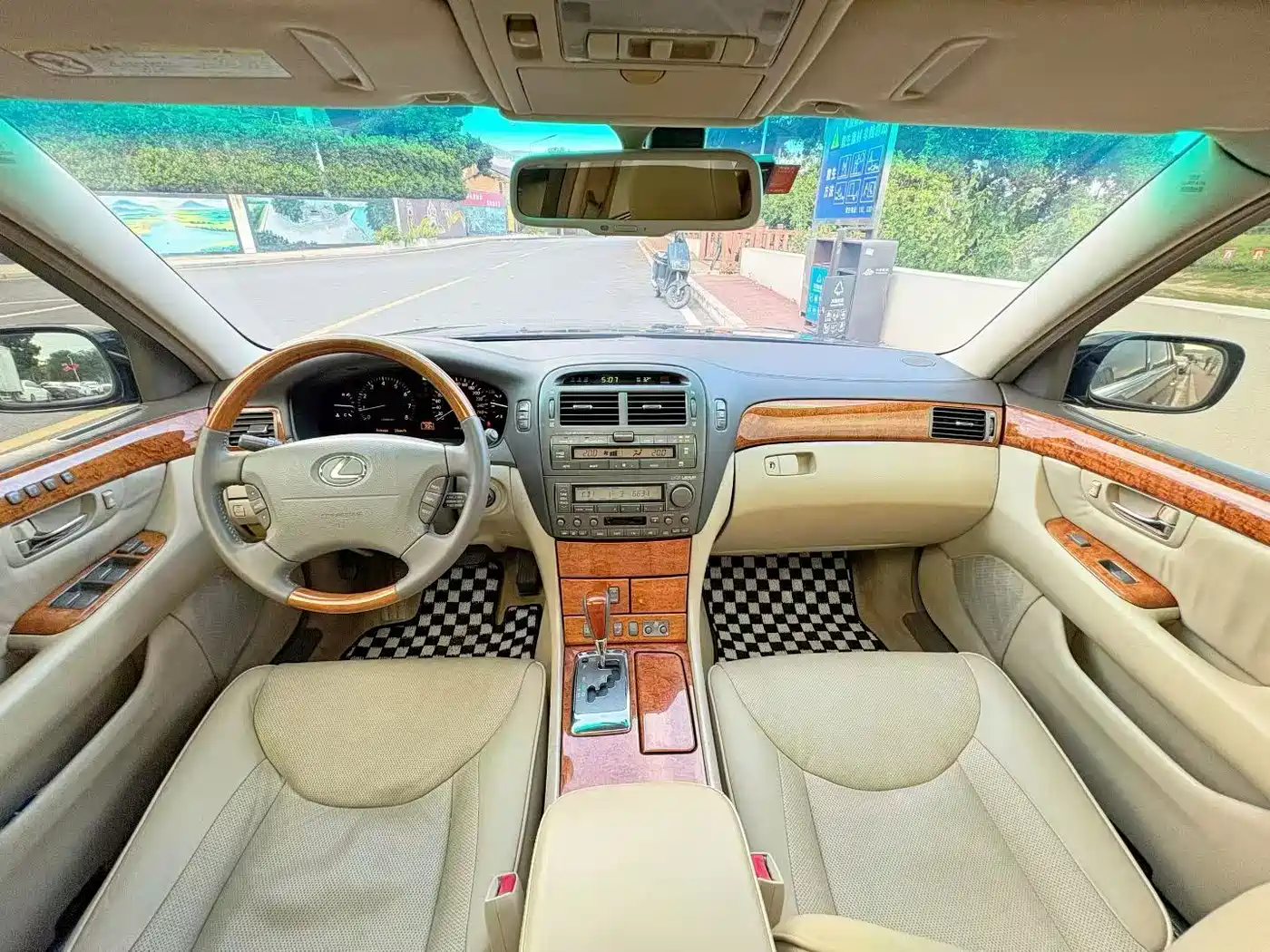 Lexus LS 2005 430 фото 10