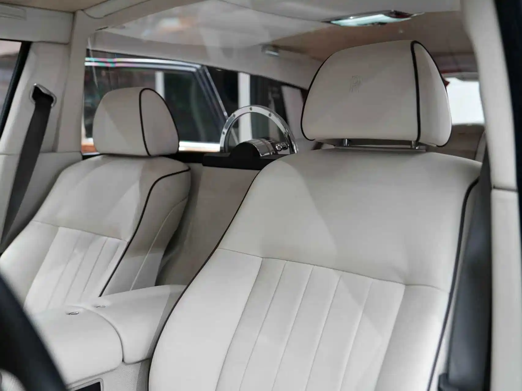 Фото 34 - Rolls-Royce Phantom