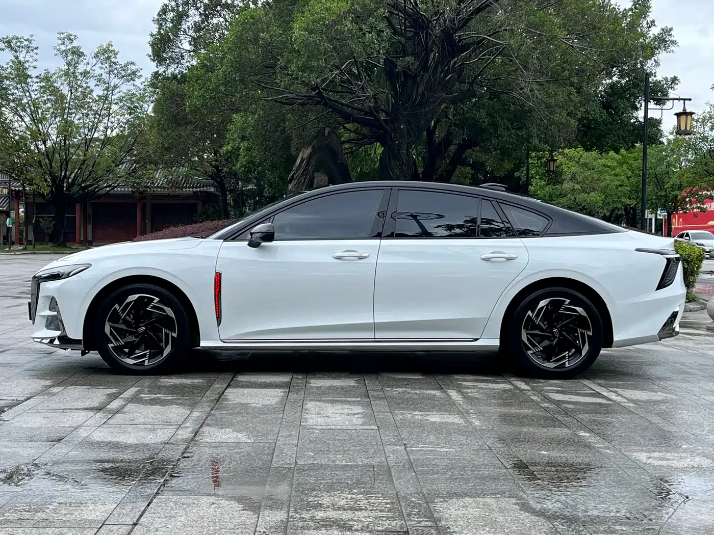 Hongqi H6 2023 2.0T Comfort Edition фото 7