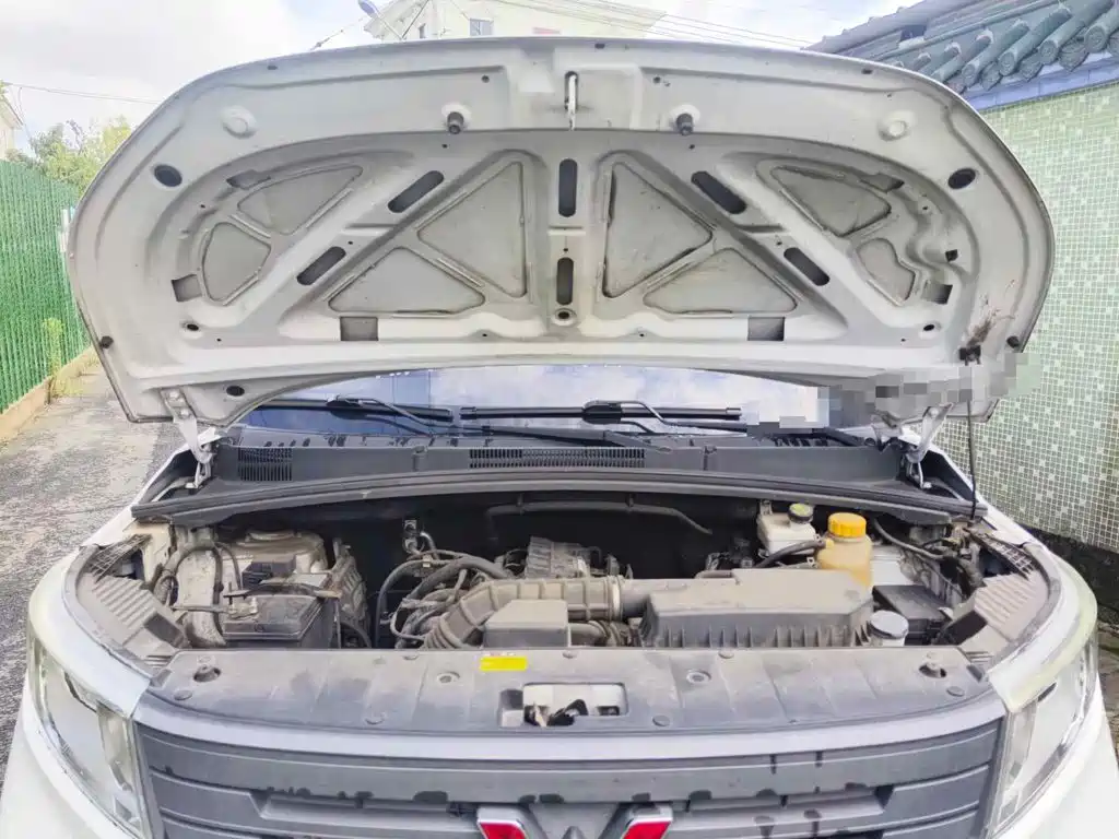 Wuling Motors Wuling Hongguang PLUS 2021 2021 Commercial Version 1.5L Manual Standard 7-Seater