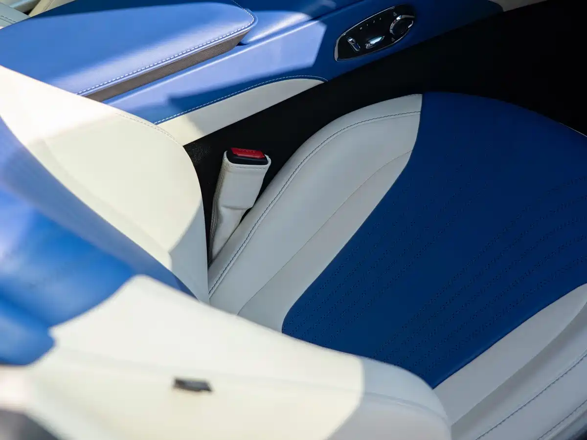 Aston Martin DB11 2022 2022 4.0T V8 Coupe