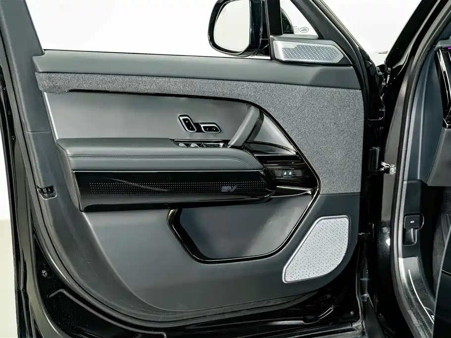 Фото 17 - Land Rover Range Rover Sport
