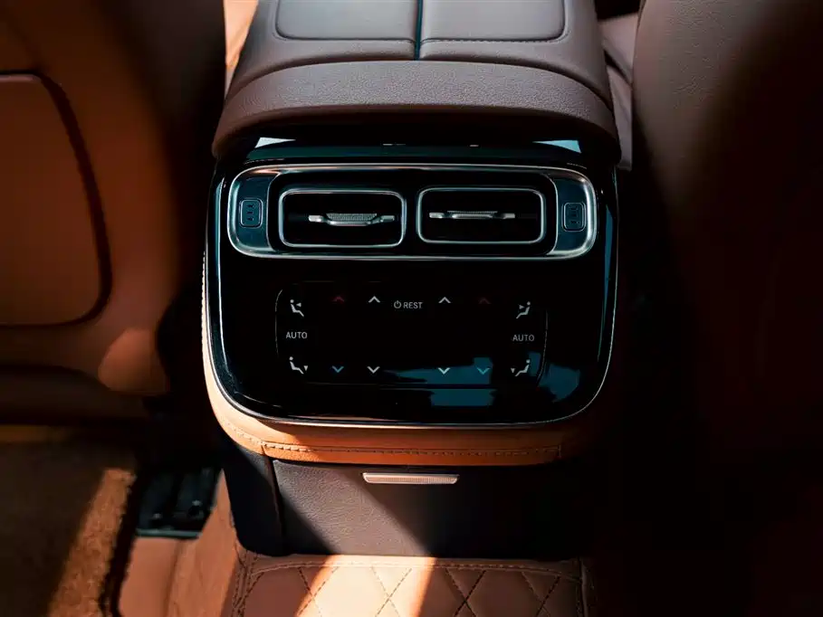 Mercedes-Benz S-Class 2024 S 400 L Business Edition фото 12
