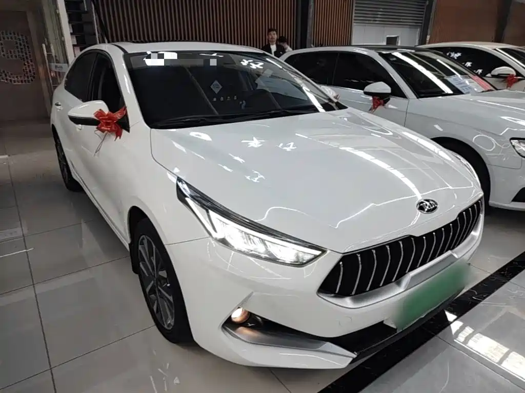 Photo 4 - Kia K3