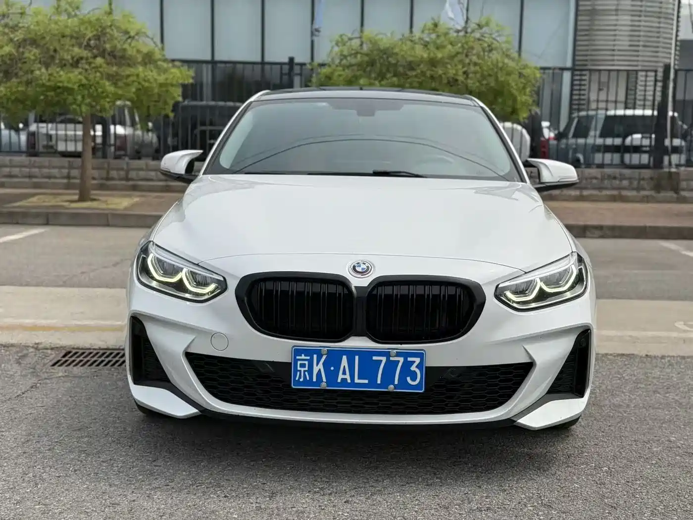 BMW 1-SERIES