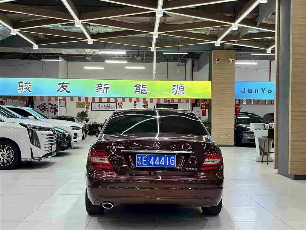 Фото 7 - Mercedes-Benz C-Class
