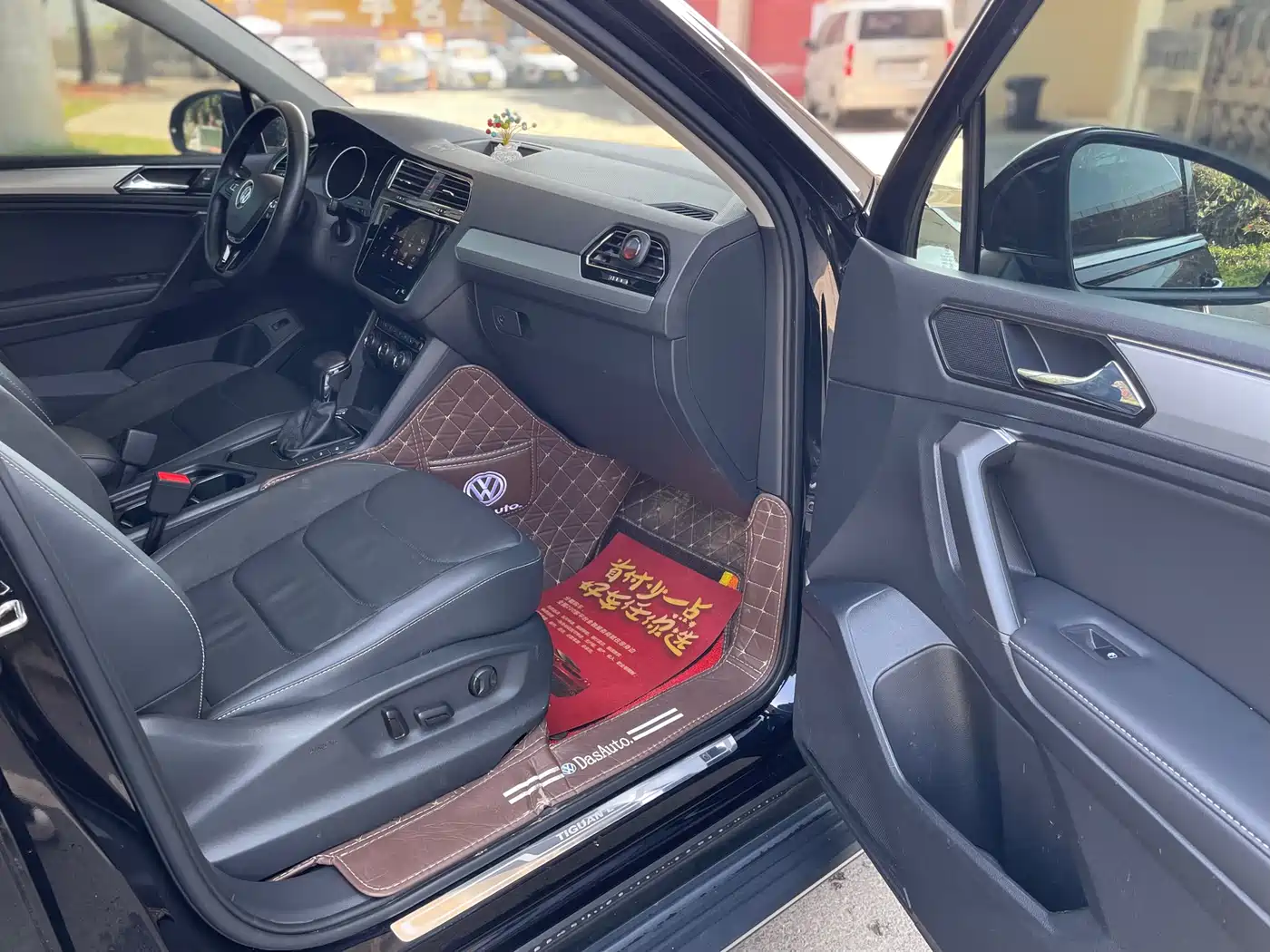 Volkswagen Tiguan L 2019 Facelift 330TSI Auto 2WD Smart Luxury China VI фото 20