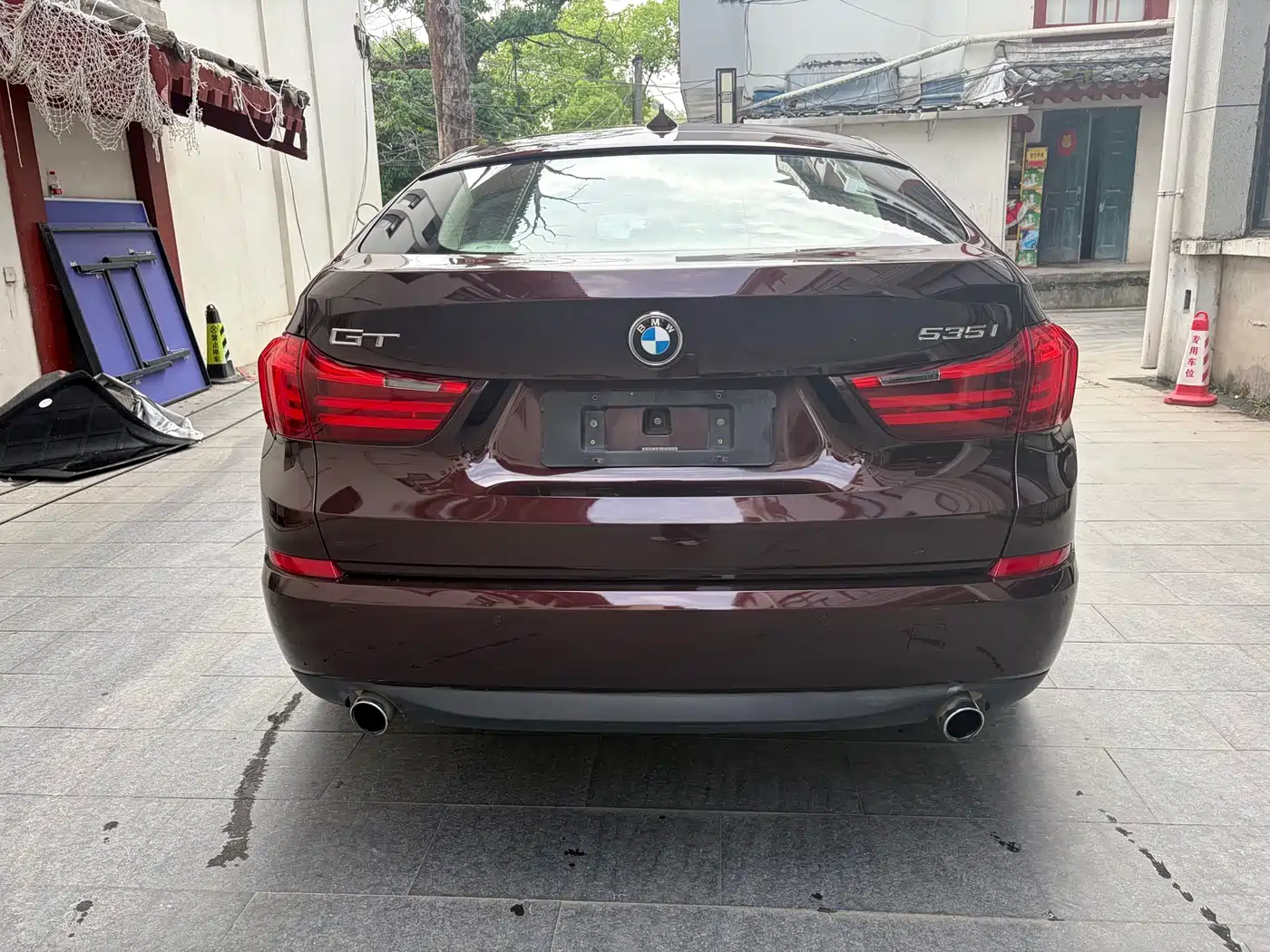 BMW 5 Series GT 2014 535i Leading фото 6