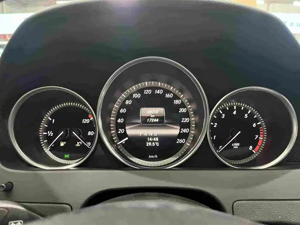 Фото 2 - Mercedes-Benz C-Class